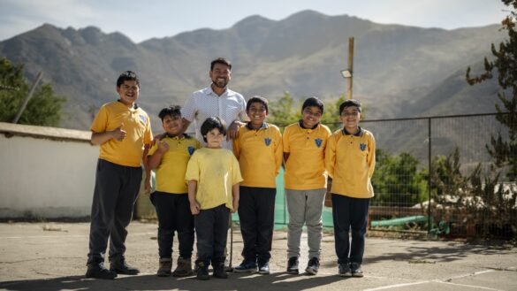 Unidocente de la Escuela Carmela Prat de Monte Patria es destacado en serie documental del Mineduc