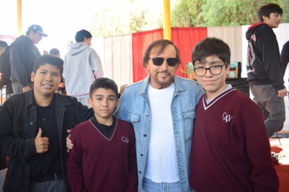 Carlos Pinto y Claudio Narea, invitados de honor en celebración del Día del Libro