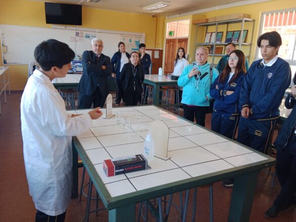Colegio de Ovalle crea sistema de riego por goteo y complementa su laboratorio gracias al fondo concursable de Aguas del Valle