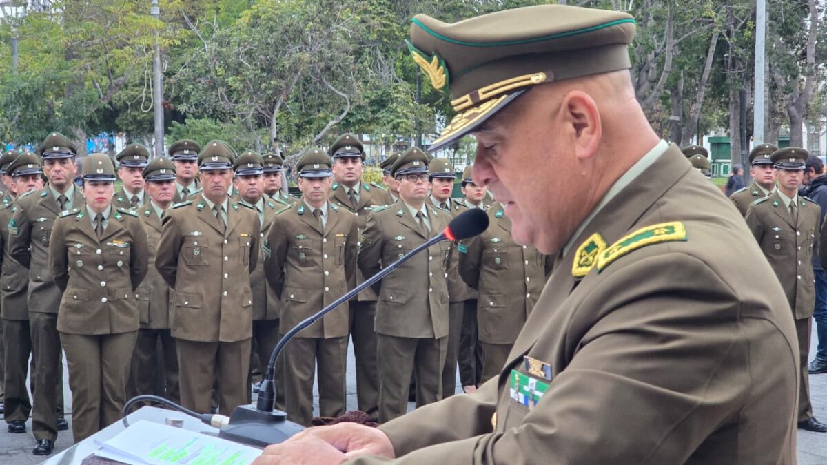Con el izamiento de la Bandera Nacional Carabineros inició Conmemoraciones por sus 99 años